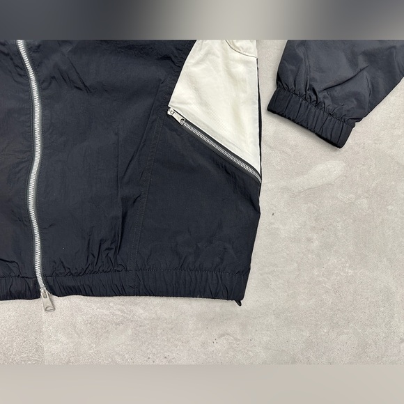 Nike Air Jordan Essentials Statement warm up jacket - Picture 2 of 6